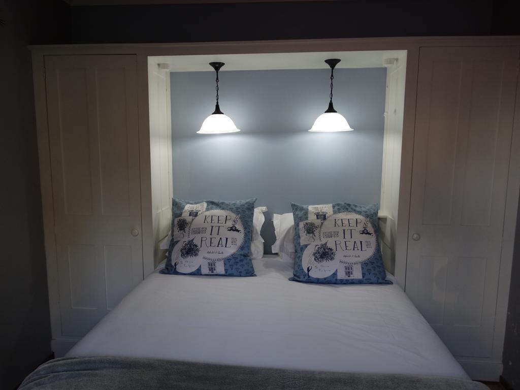 By The Way Guesthouse Clarens Habitación foto
