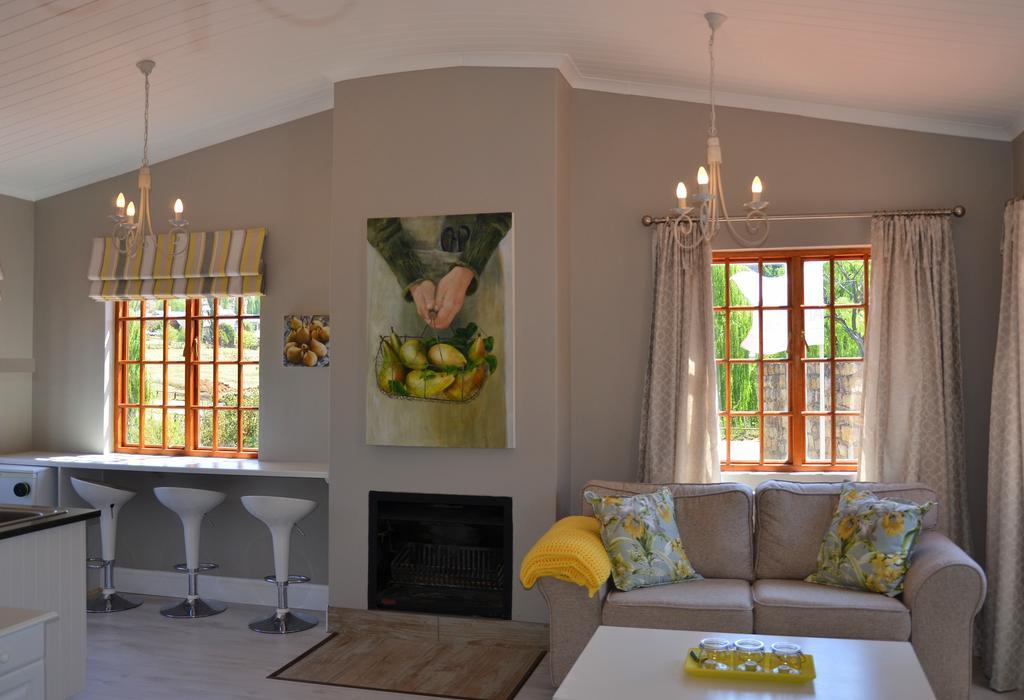 By The Way Guesthouse Clarens Habitación foto